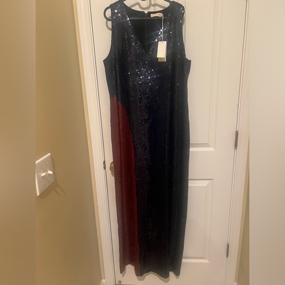 Tory Burch Ophelia Color Block
Sequin Dress - Picture 4 of 16